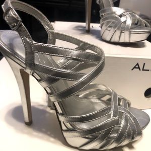 Also Strappy Gagliardi Heels Silver Size 9 (39B)